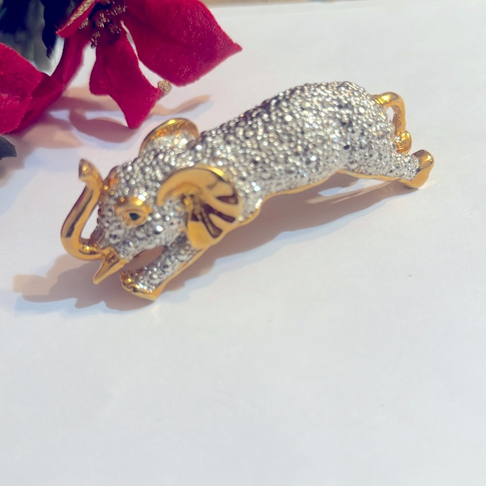 Vintage Goldtone  Leaping Elephant Pin Brooch